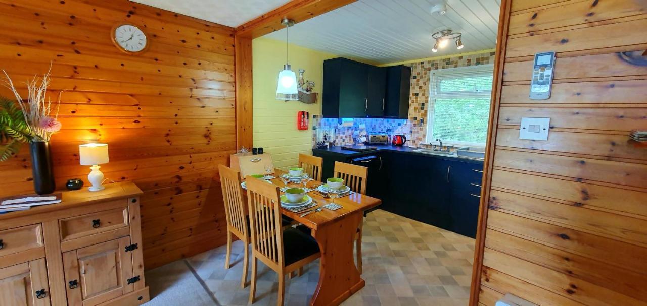 Torcroft Lodges Drumnadrochit Exterior foto